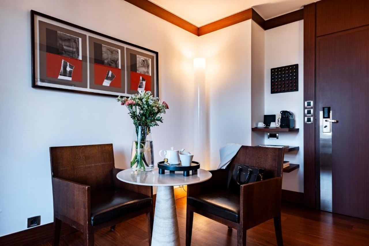 Grand Hotel Champs Elysees 43/61