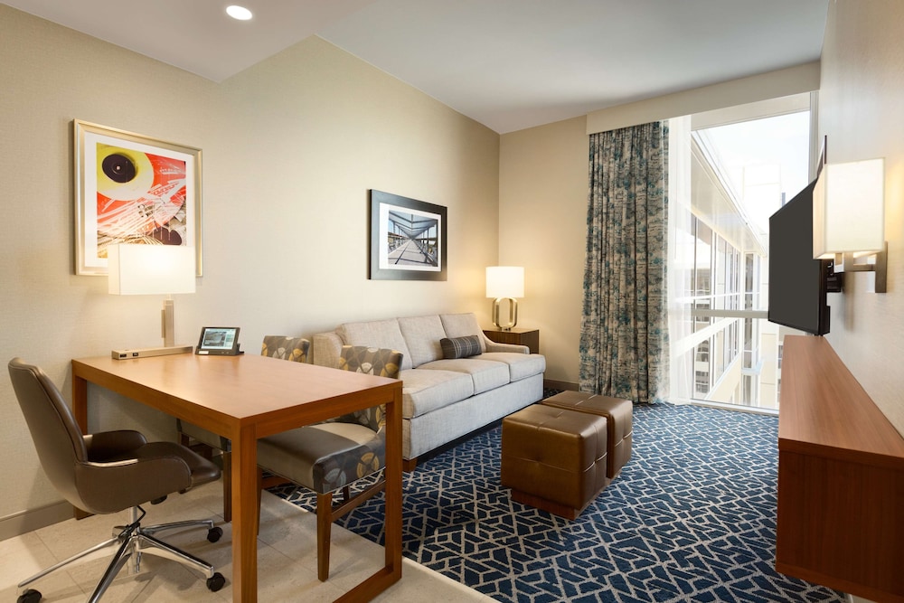 Embassy Suites By Hilton Denton Convention Center 22/58