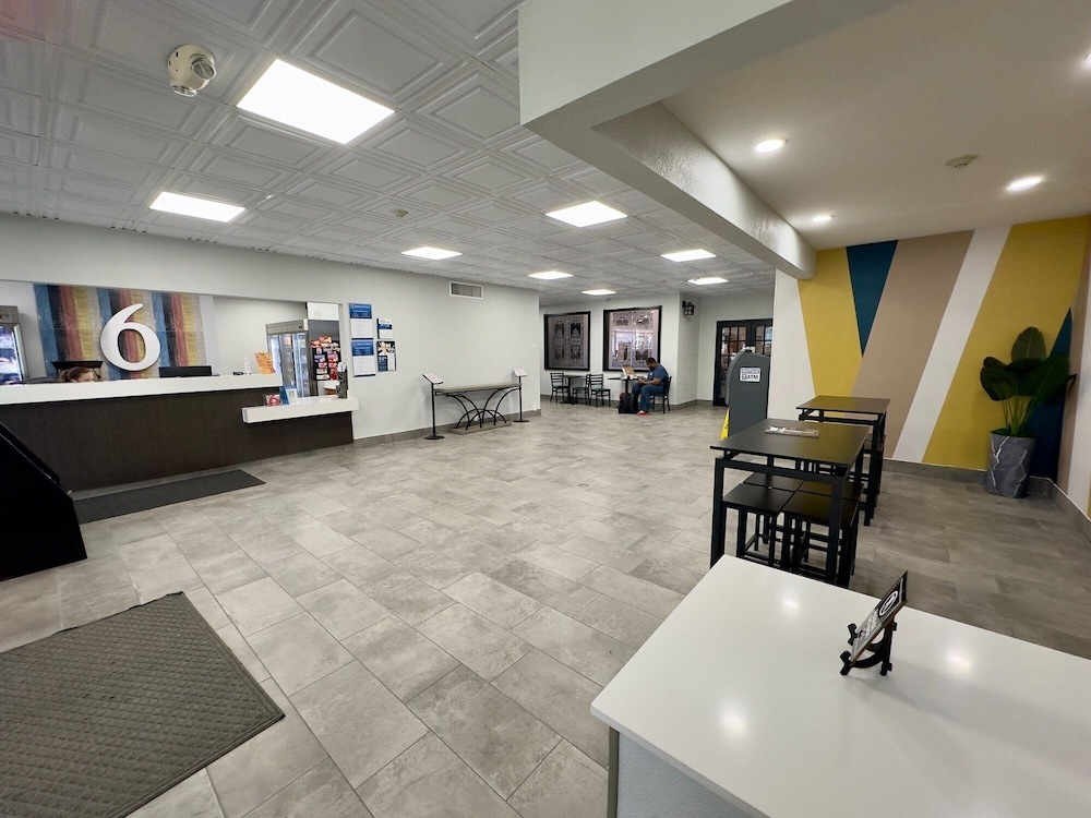 Motel6 Mesquite, TX – Town East 30/42