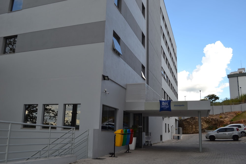ibis budget Divinopolis 53/59
