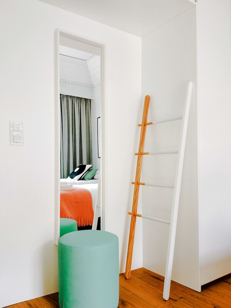 NLC Rooms and Suites 18/34
