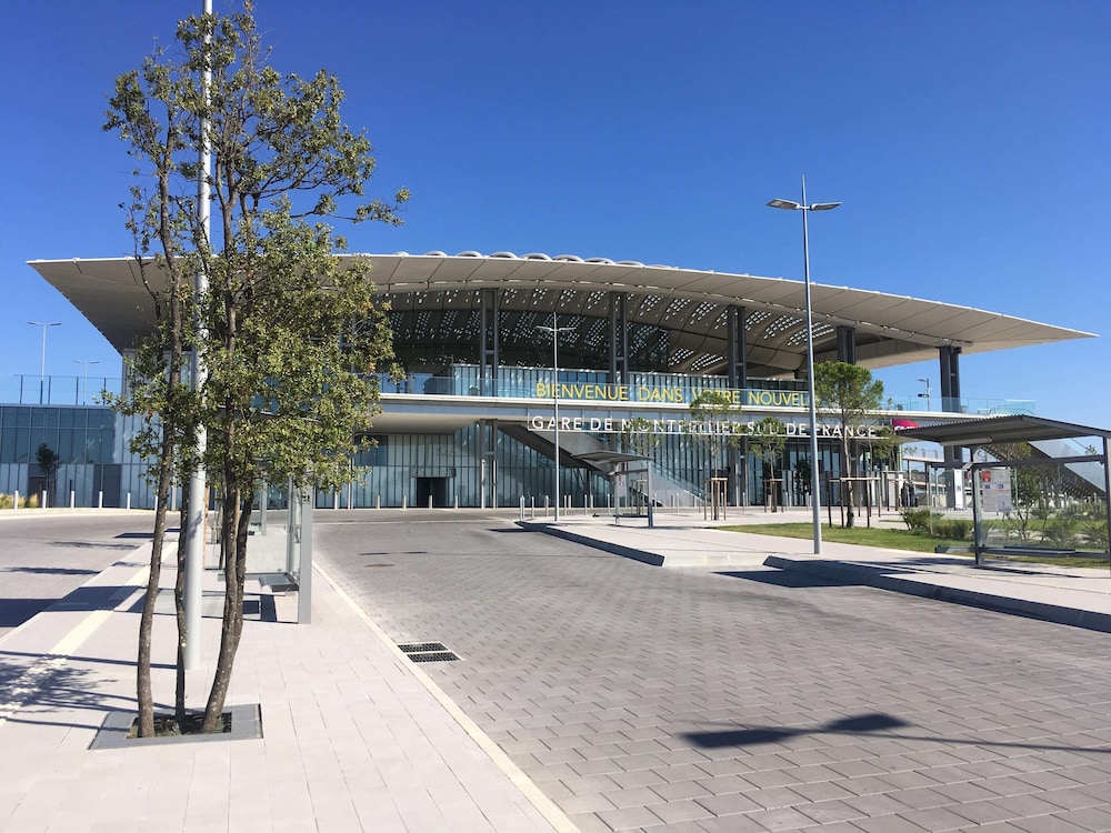 KYRIAD MONTPELLIER - AEROPORT 61/66