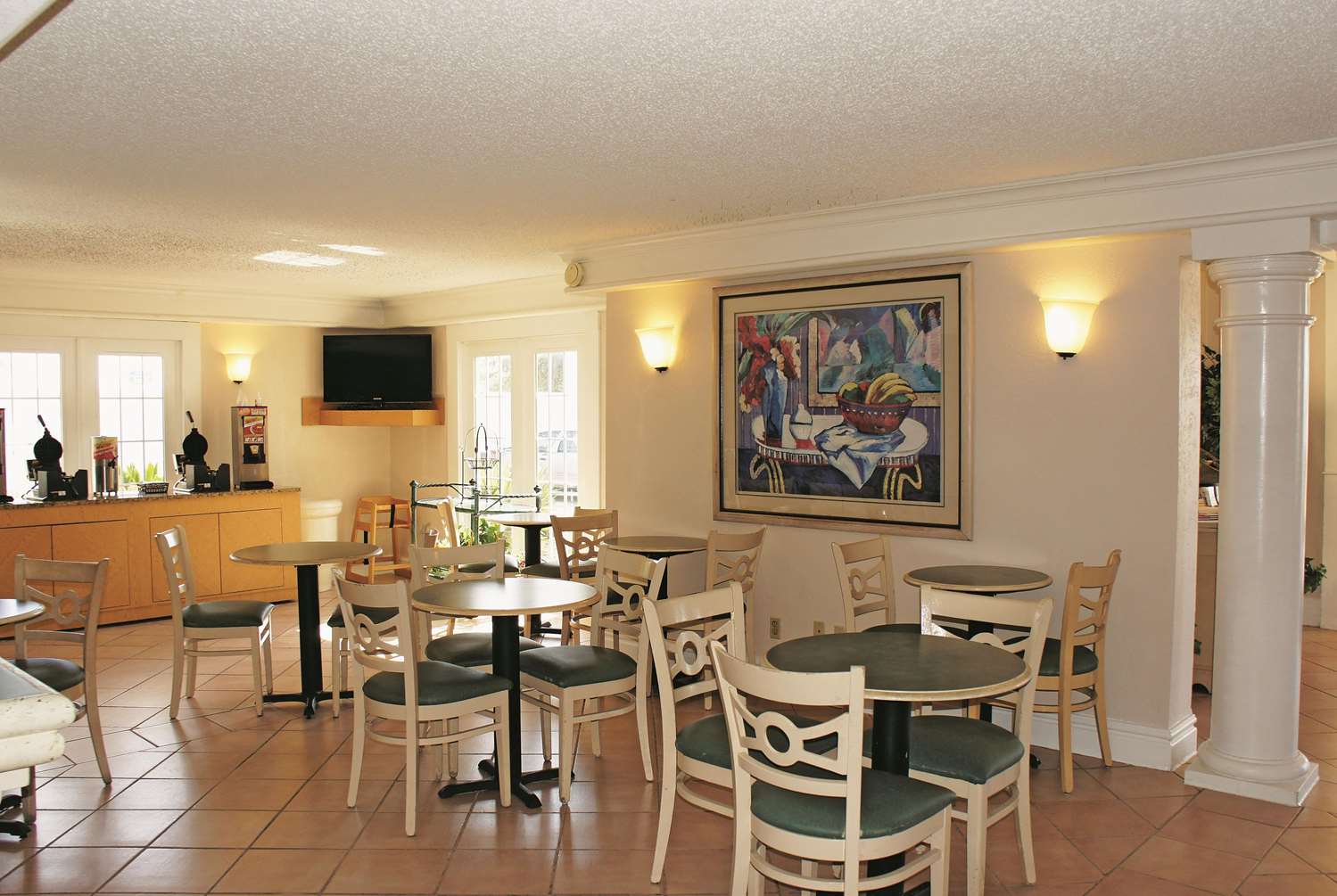 La Quinta Inn Clute Lake Jackson 30/36
