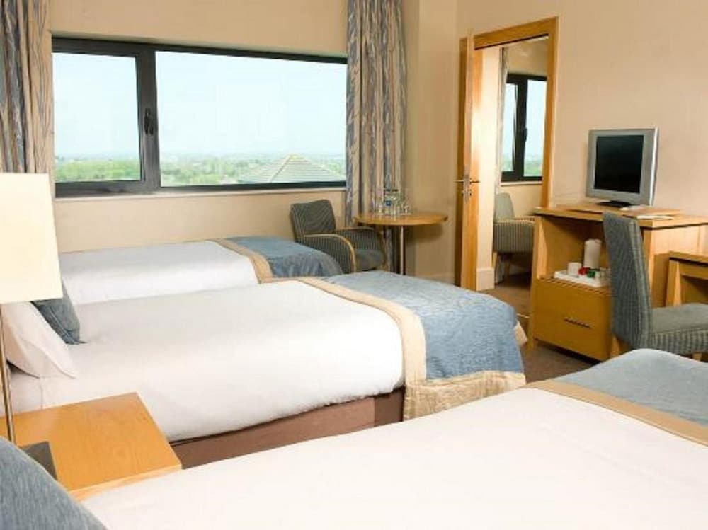 The Green Isle Sure Hotel Collection By Best Western 22/65