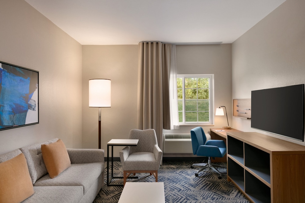 Candlewood Suites Springfield, an IHG Hotel 29/47