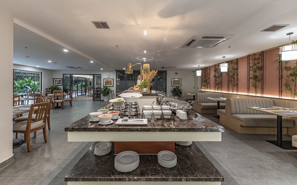 Garden View Court Serviced Apartments 42/50