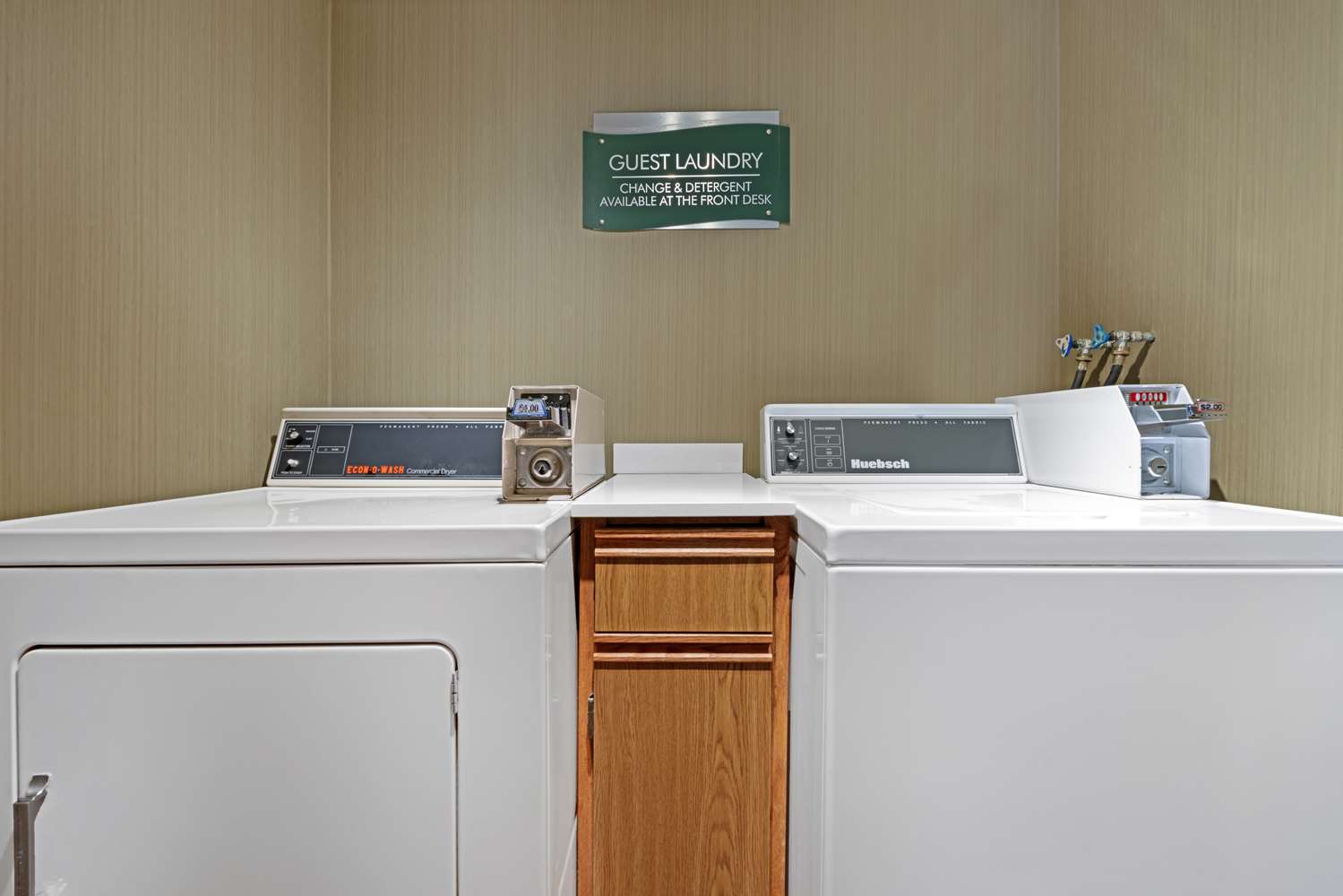 Best Western Plus Emerald Isle Hotel 10/21