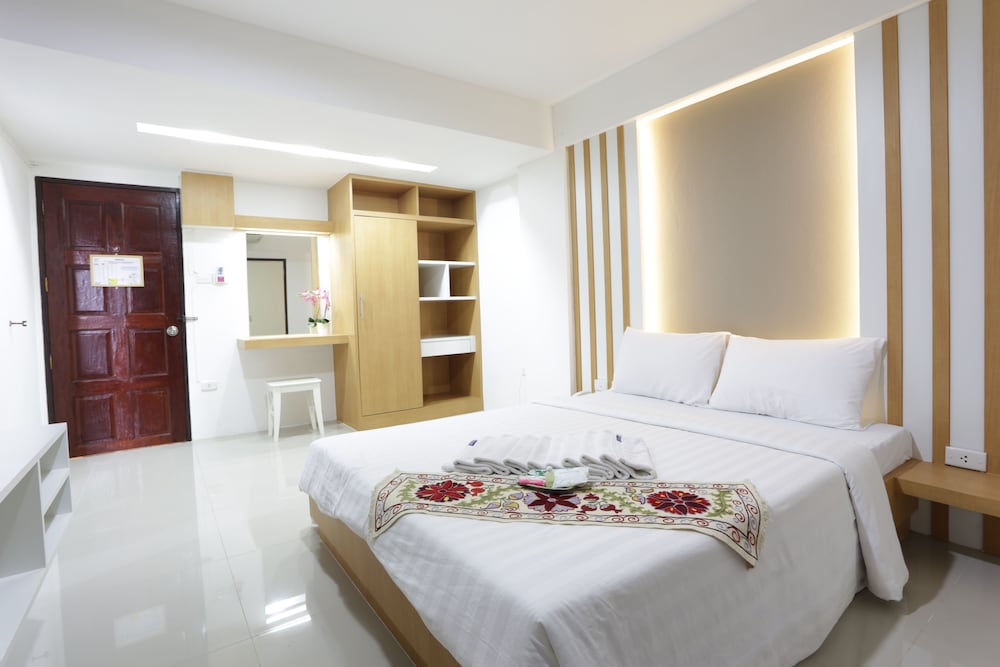 Beerapan Hotel 9/49