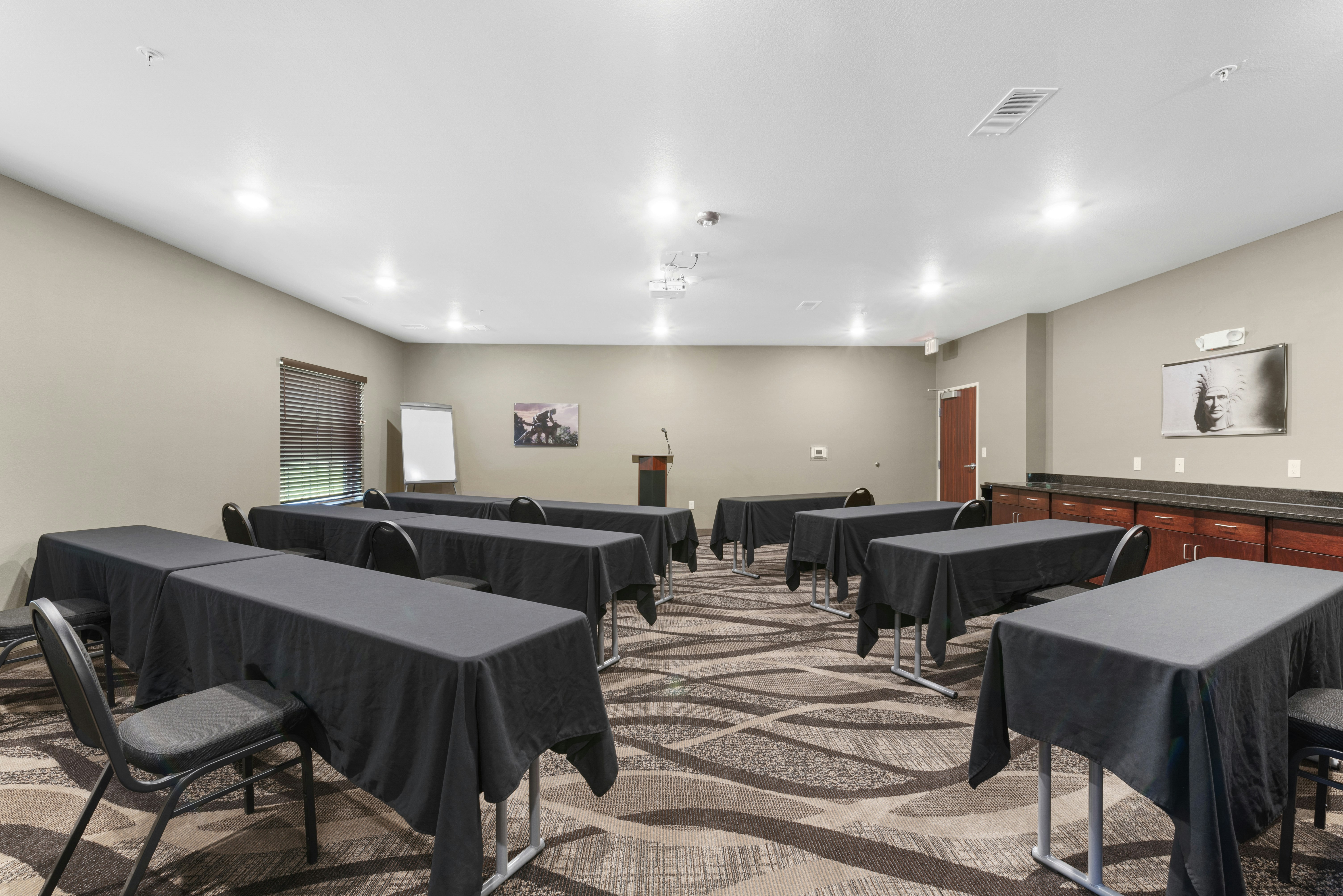 Cobblestone Hotel & Suites - Urbana 57/69