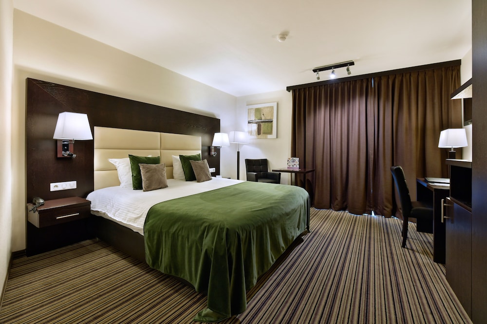 Hotel Charleroi Airport Van Der Valk 10/59