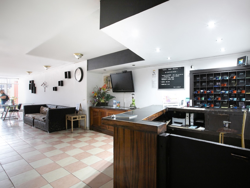 Zona Dorada Inn 7/50