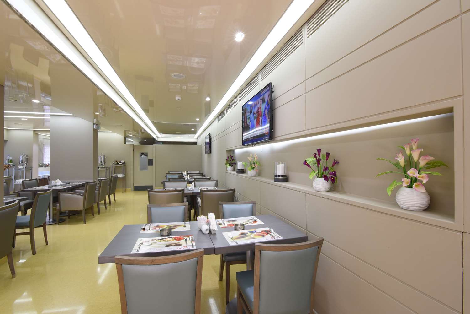 Ramada By Wyndham Downtown Beirut 46/56