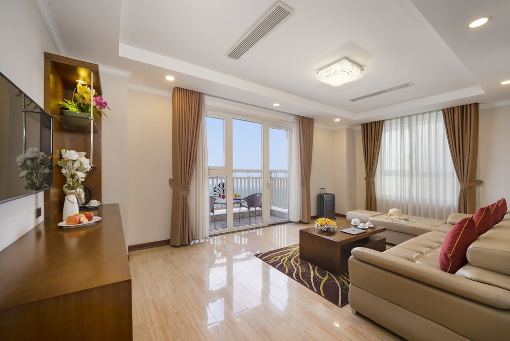 BlueSun Danang Beach Hotel 48/67