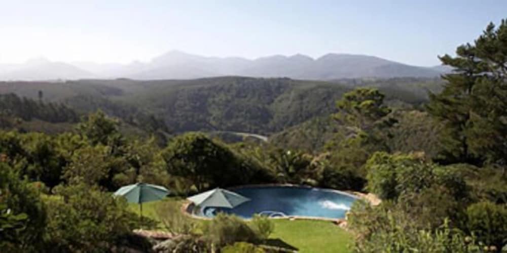 Paradise Cove Country House 36/47