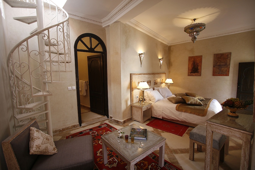 RIAD AL RIMAL 34/50