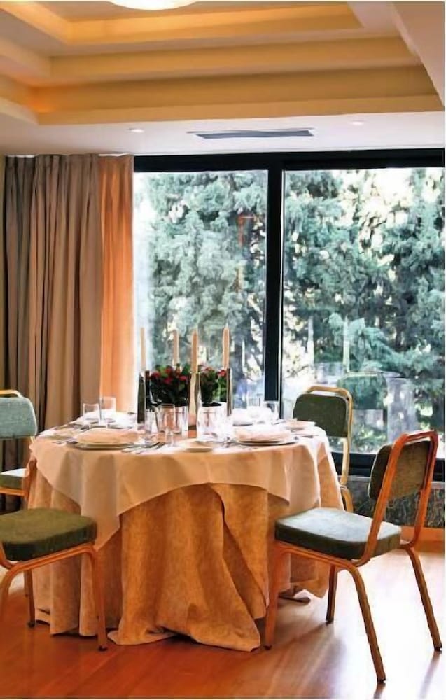 The Park Hotel Piraeus 13/28