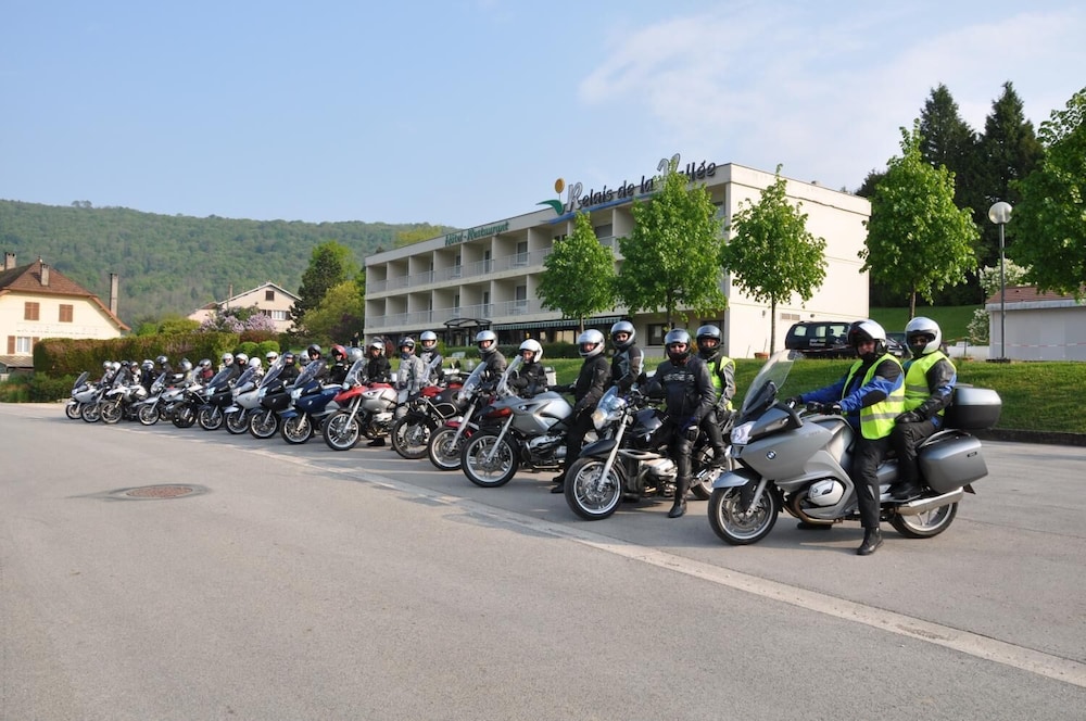 LE RELAIS DE LA VALLEE 33/42