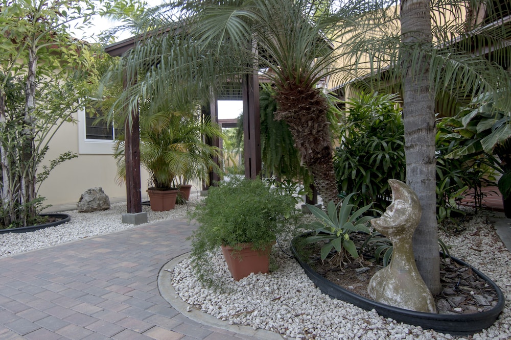 Costa Esmeralda Village 39/50