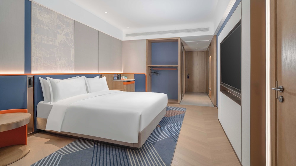 Standard, King Bed, Accessible