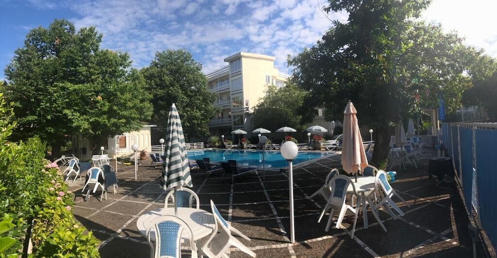 Mondial Park Hotel 21/50