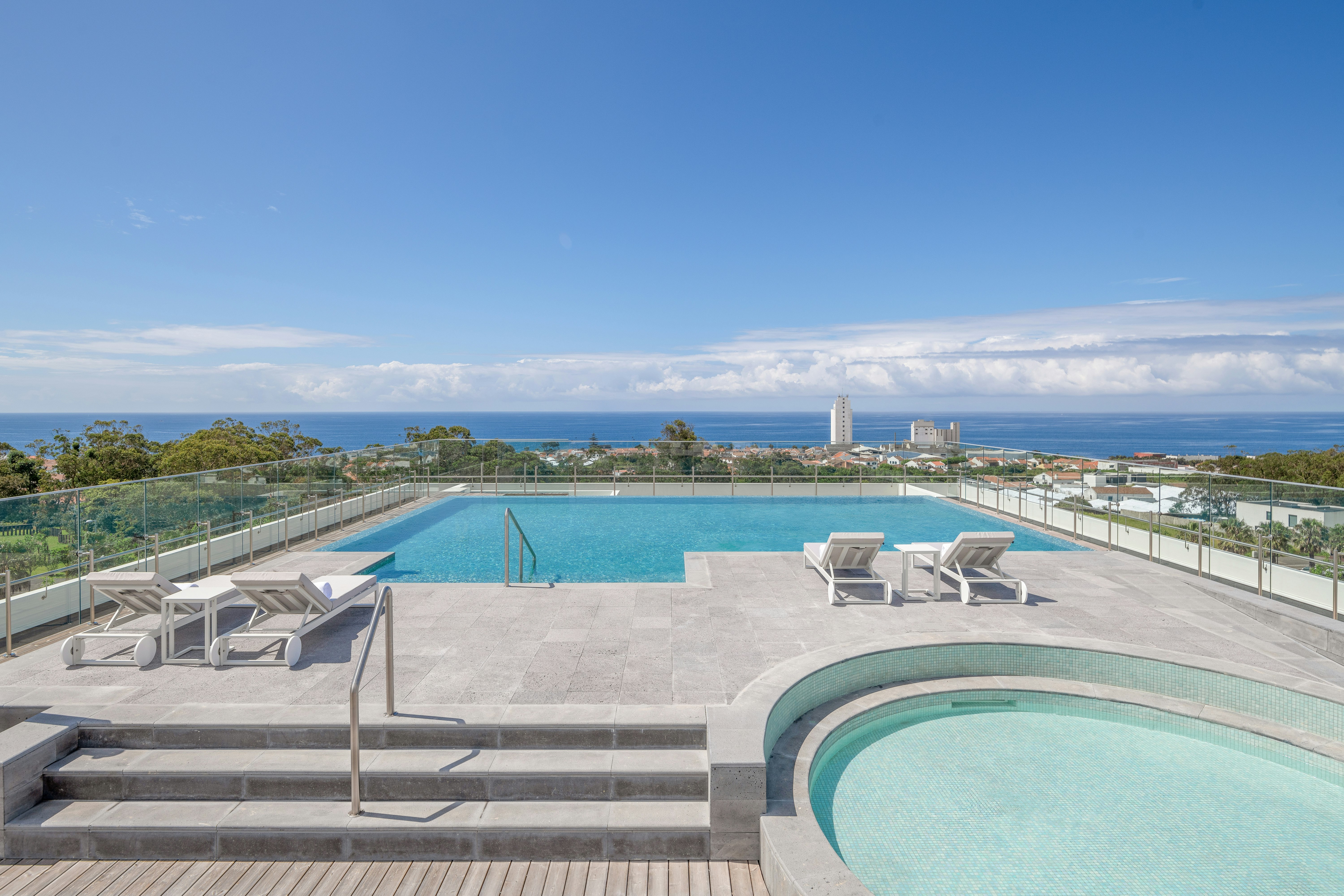 DoubleTree by Hilton Lagoa Azores 57/58