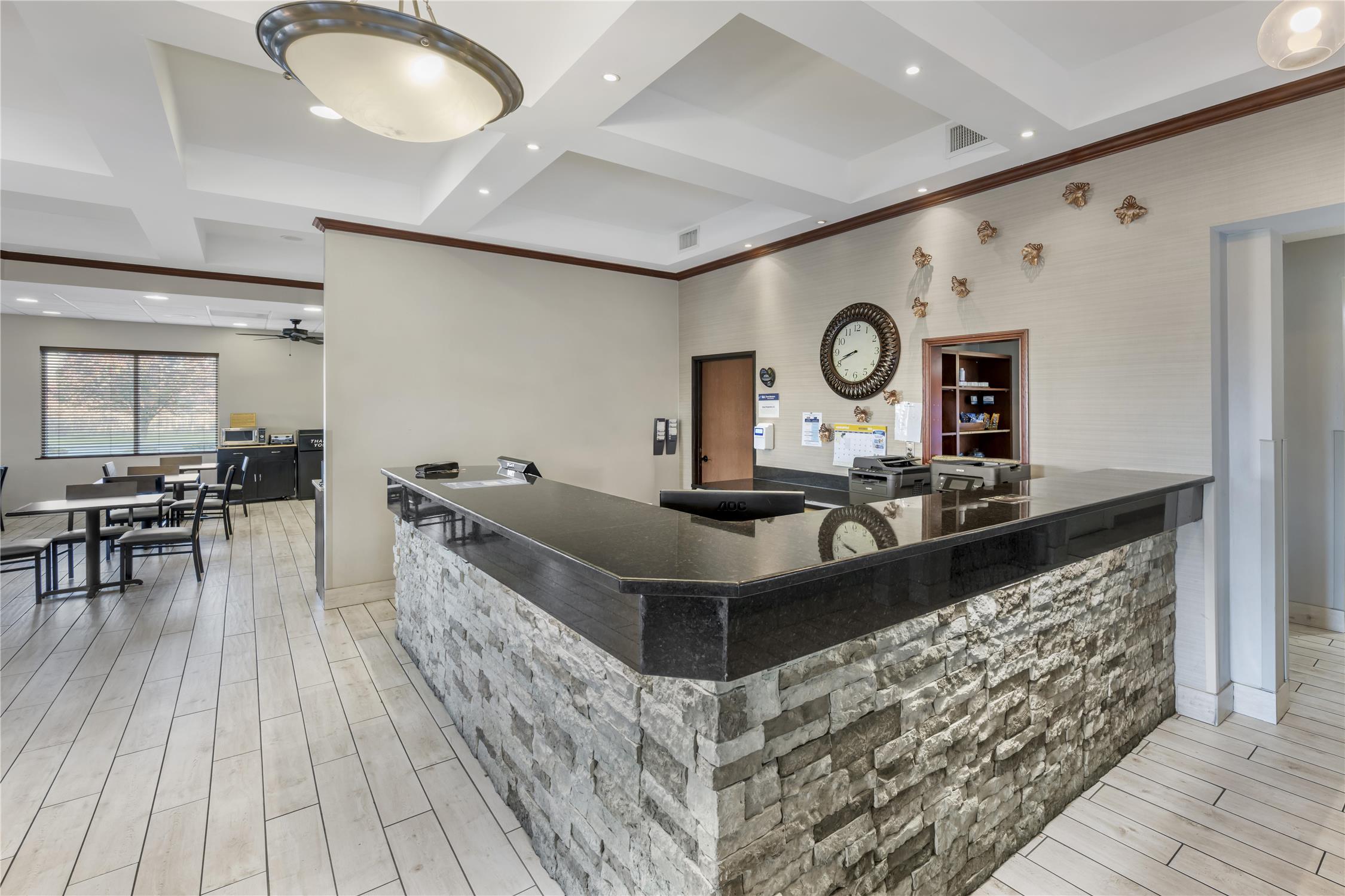 Best Western Port Columbus 6/45