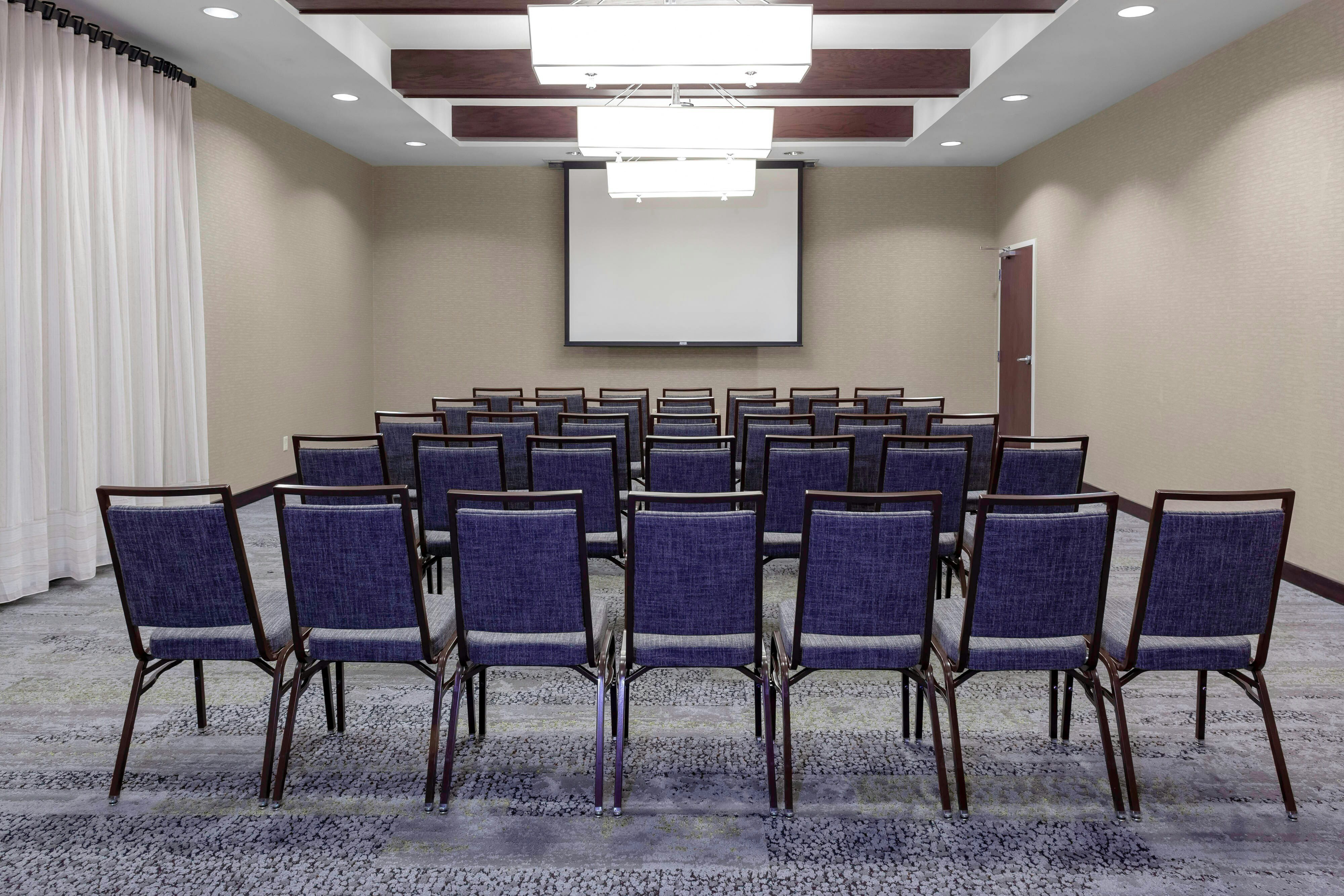 Courtyard By Marriott Downtown Memphis 21/27