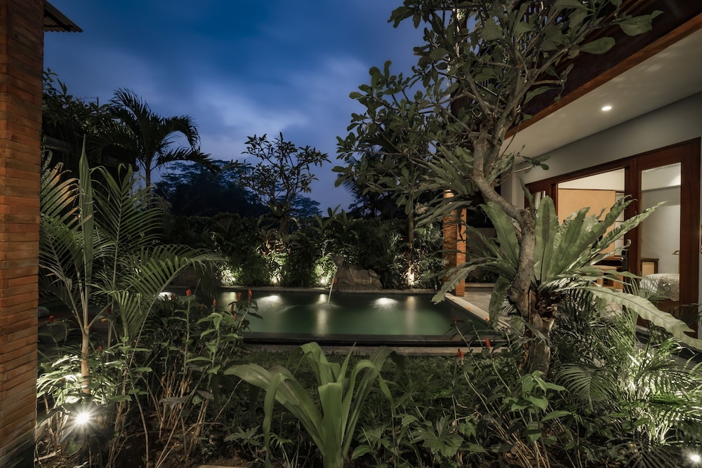Villa Umah Shanti 46/50
