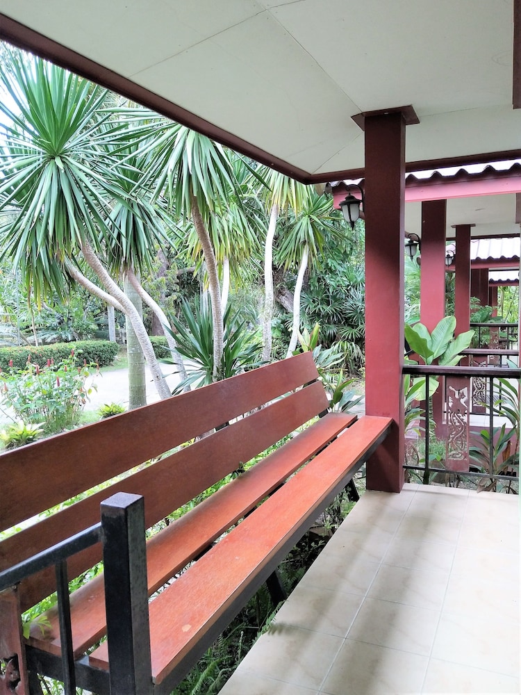 Phetsangsom Resort 7/19