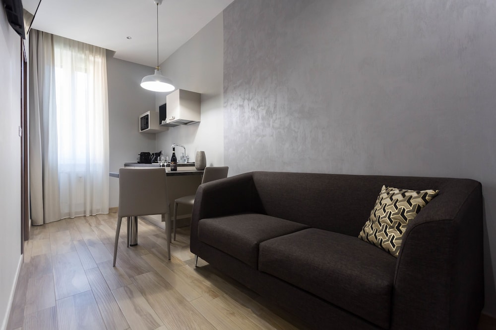 Aparthotel Durini 52/74
