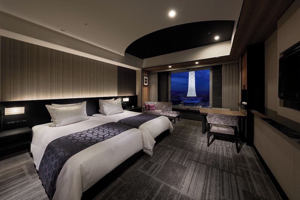 Superior, Twin Beds, Tower View