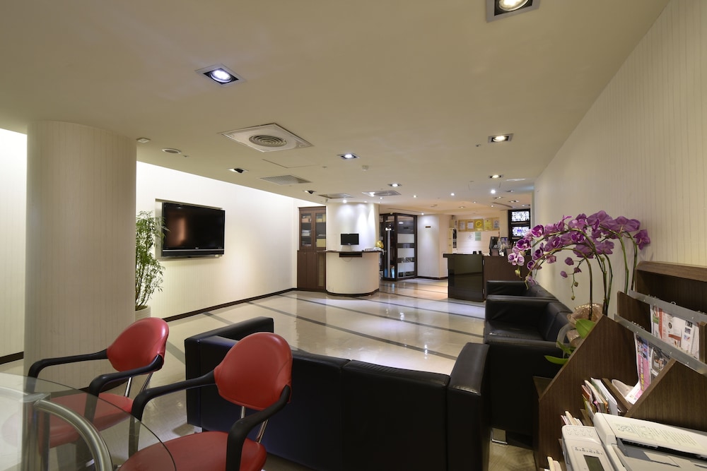 Green World New World Hotel 35/40