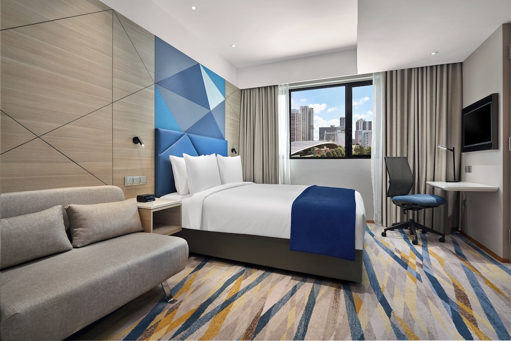 Holiday Inn Express Singapore Serangoon 25/49