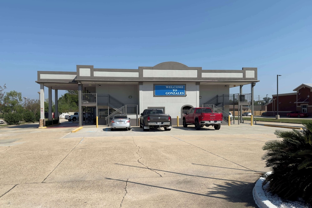 Days Inn By Wyndham Gonzales 42/50