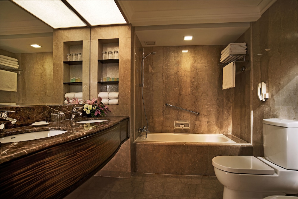 York Hotel Singapore 48/50