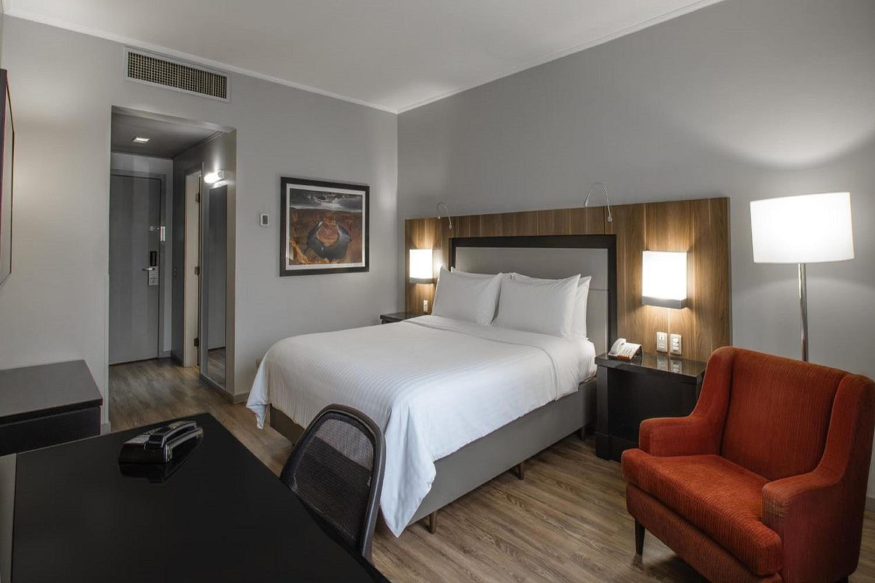 غرفة ديلوكس بسرير كينج، Sao Paulo Airport Marriott Hotel 5/10