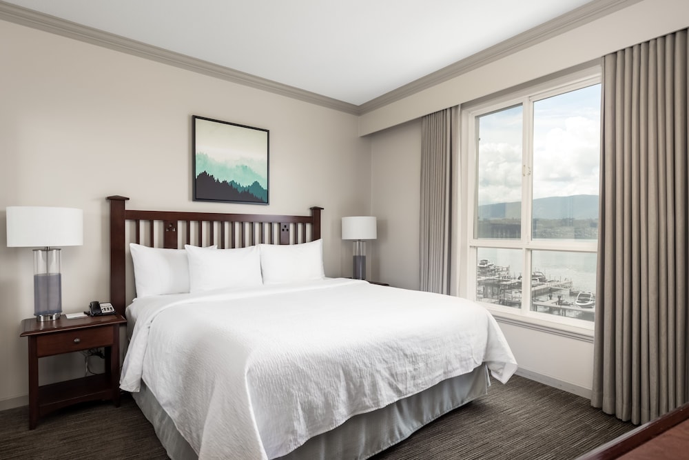 1 BEDROOM, PREMIUM, SUITE, LAKE SIDE