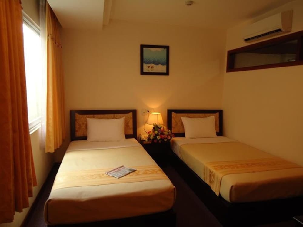 Dong Kinh Hotel 11/49