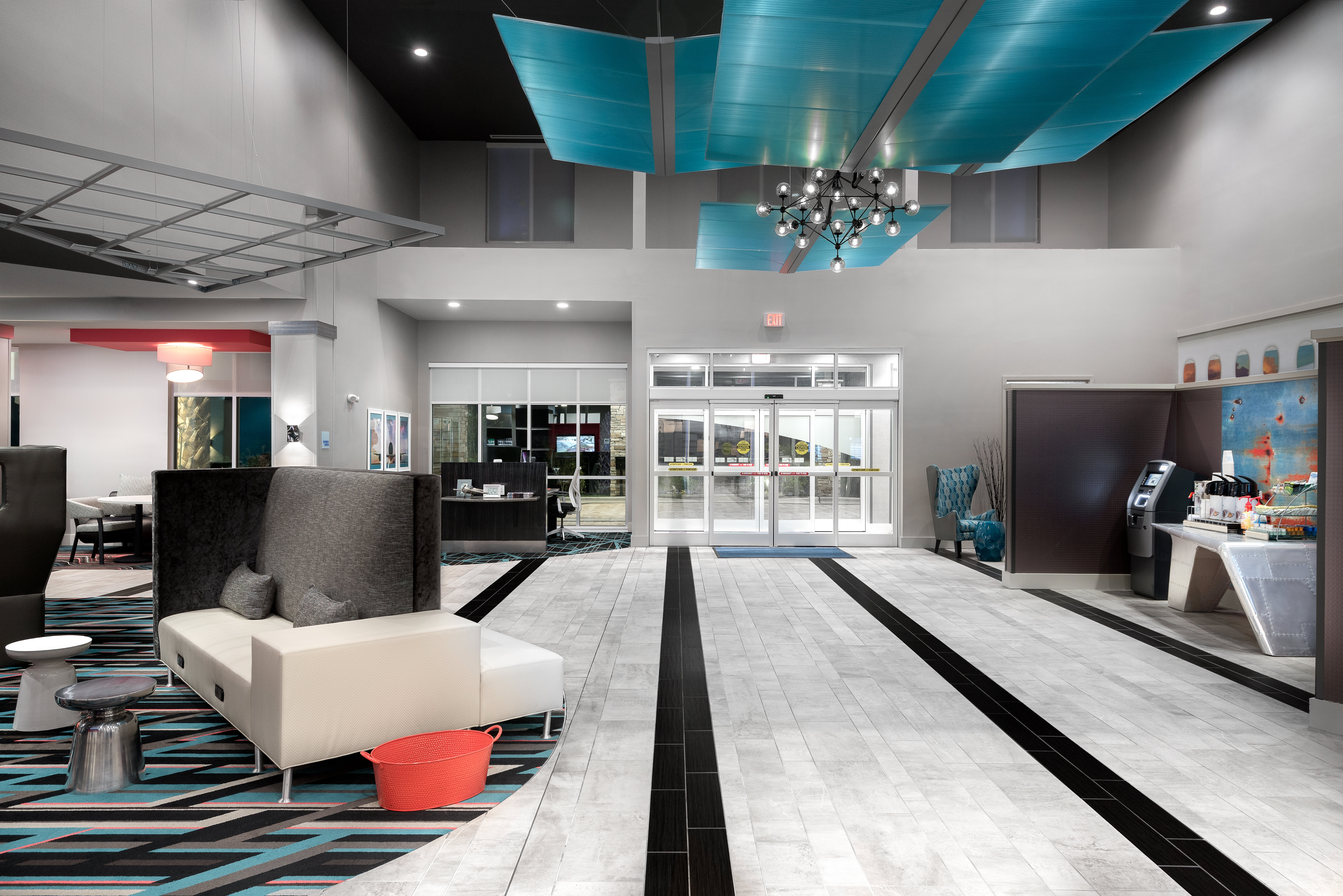 Holiday Inn Express And Suites Charlotte Airport 52/58
