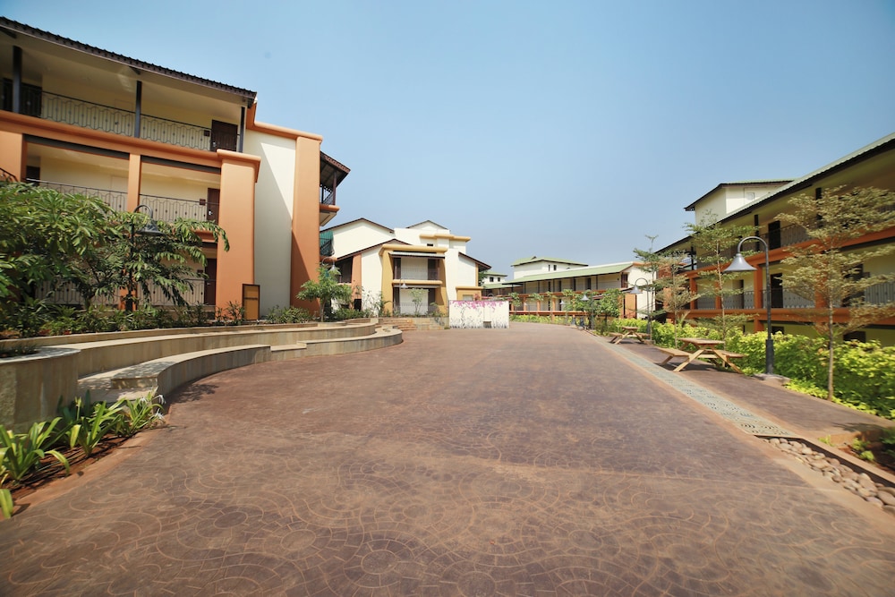 Club Mahindra Assonora, Goa 30/35