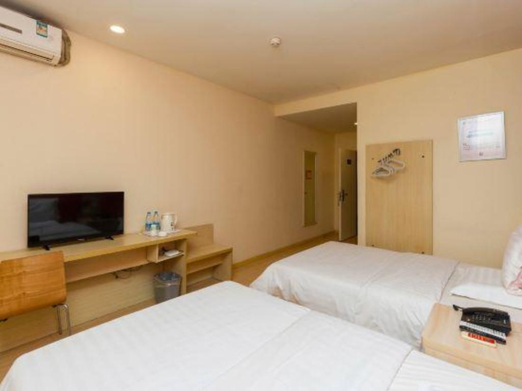7 Days Inn (Suzhou Amusement Land Xinqu Commercial Street) 29/53