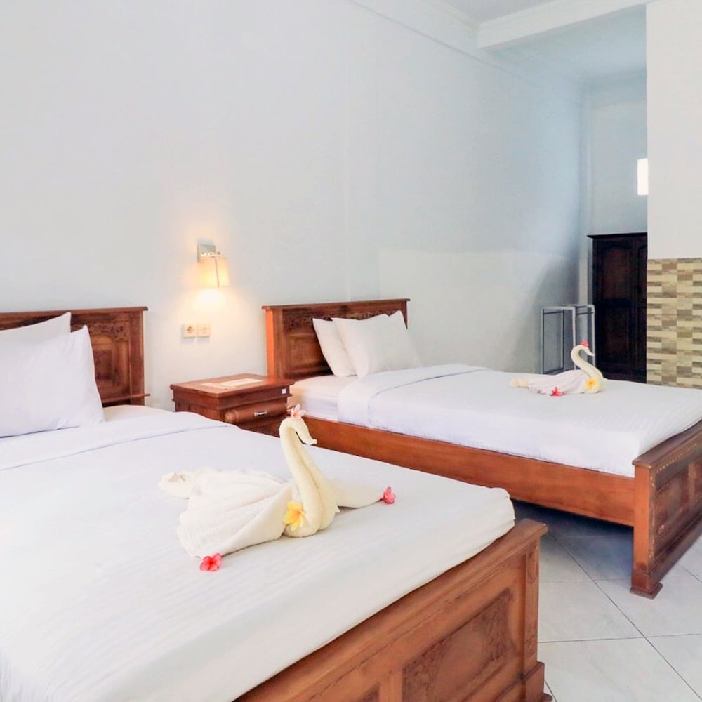 Hotel Gianyar 18/59
