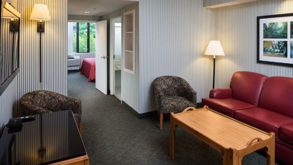 Woodlands Hotel & Suites - A Colonial Williamsburg Hotel 36/64
