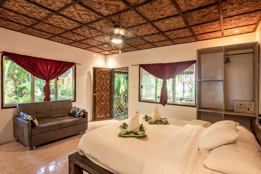 Siargao Inn Beach Resort 10/50