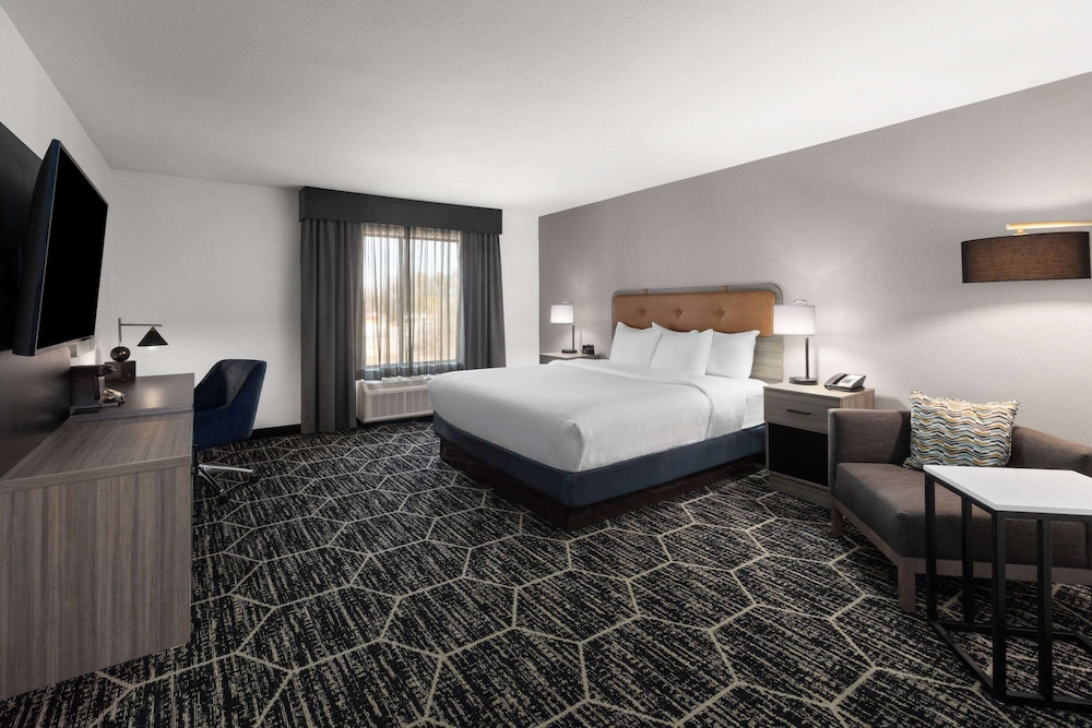 La Quinta Inn & Suites by Wyndham Meridian 13/45