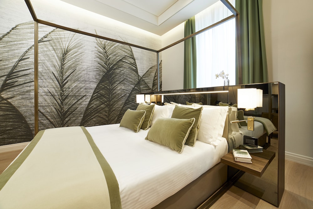 Messori Suites 8/68