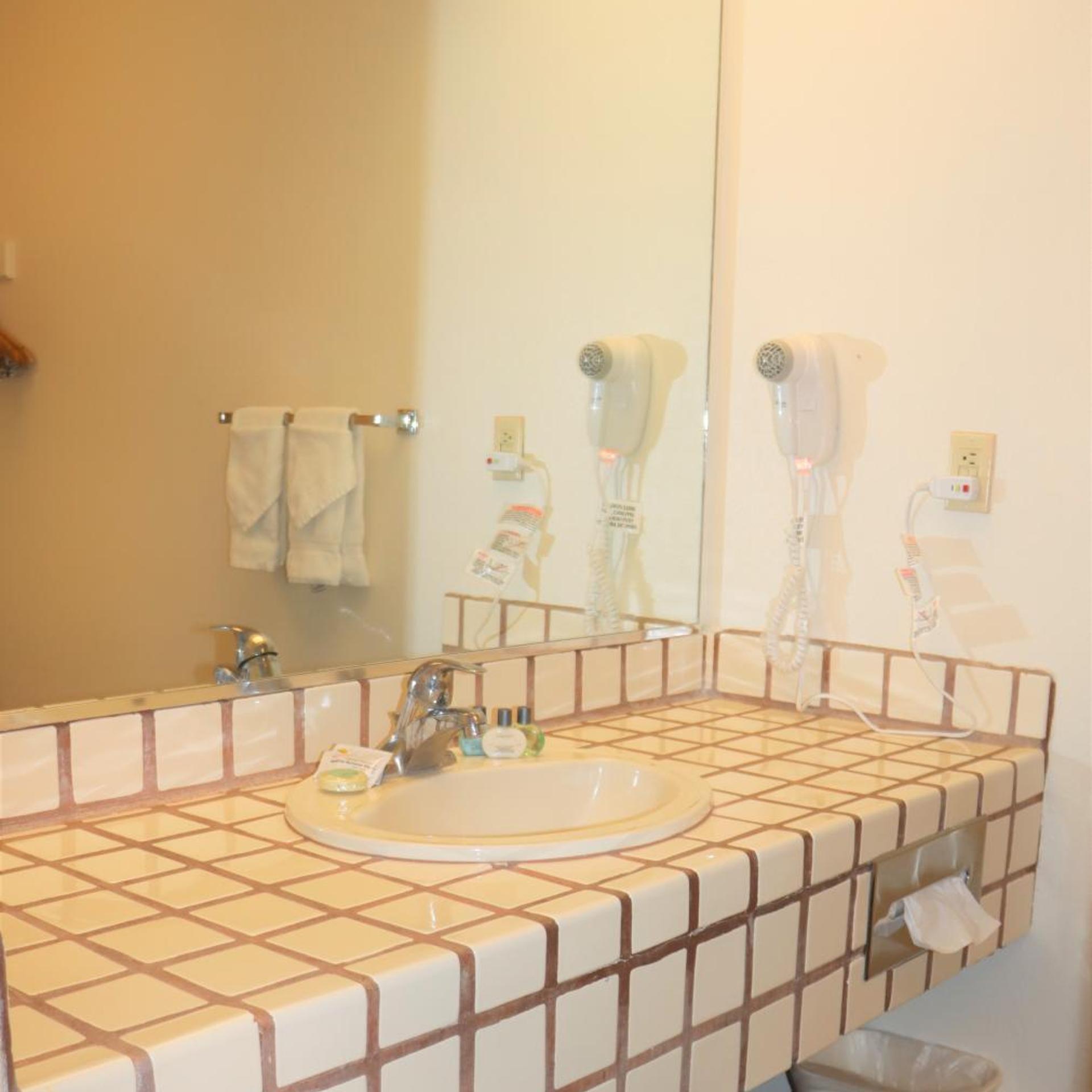 Studio, Sagebrush Inn Suites 10/10