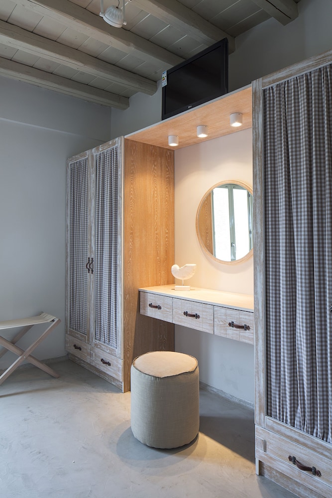 MELOGRANO VILLAS 30/31