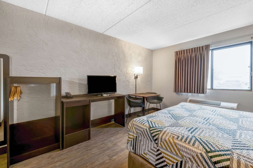 Motel6 Elk Grove Village Il O Hare 31/50