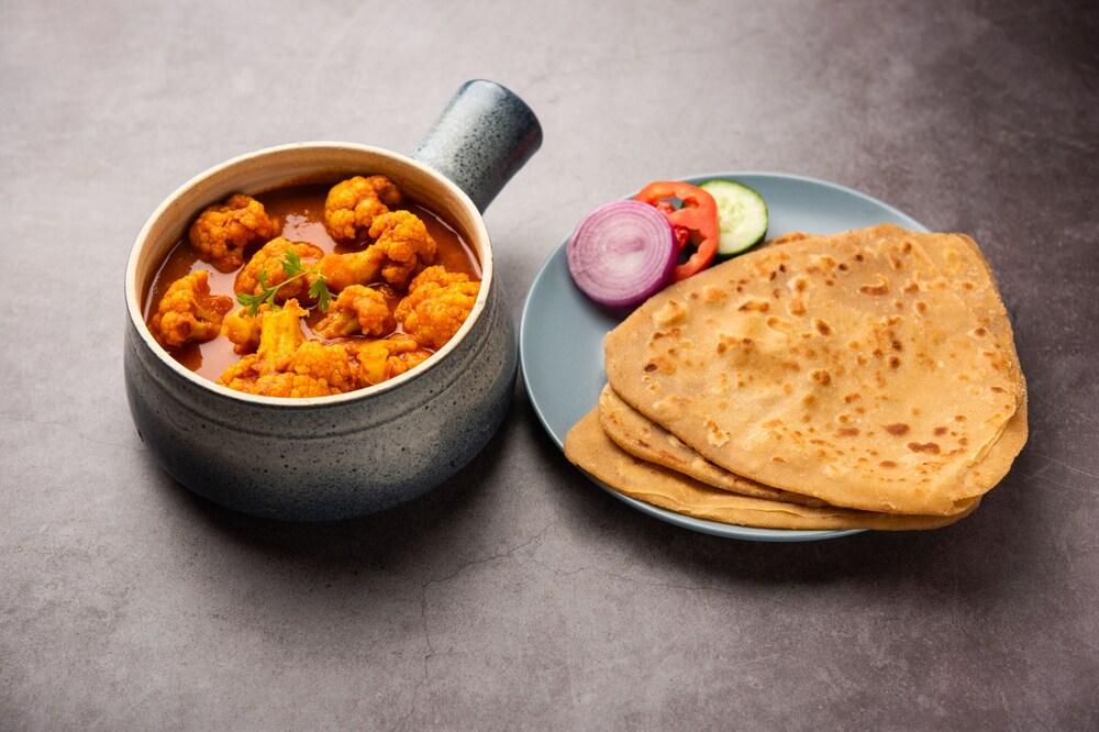 Oyo 14745 Veeraj Suites 38/50